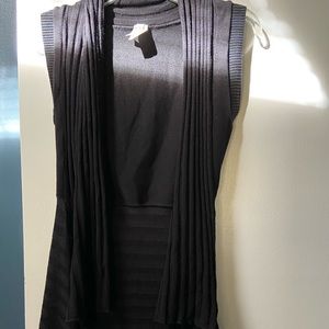 Sleeveless cardigan black size Small